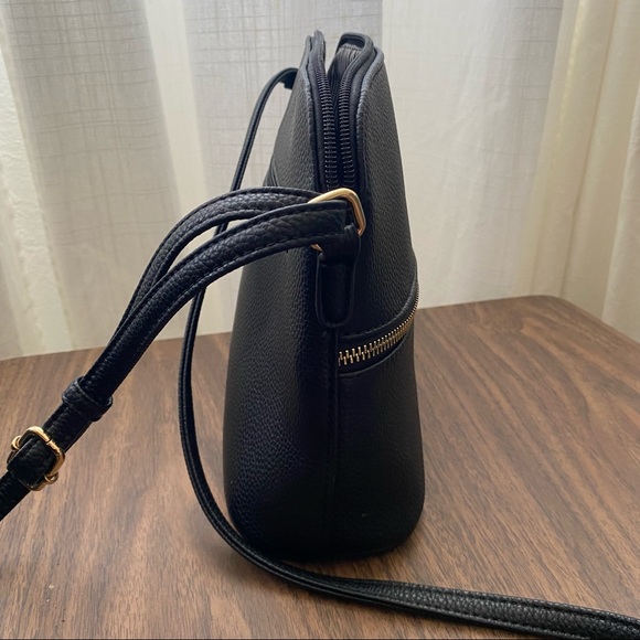 [ Sold ] NWOT Black Crossbody Purse - Picture 9 of 9